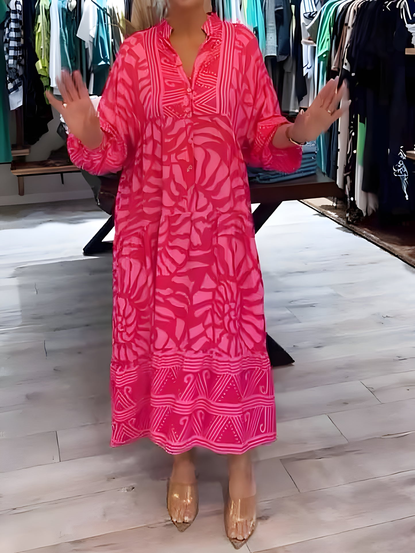 Inge™ | Kuvioitu V-pääntiemekko
